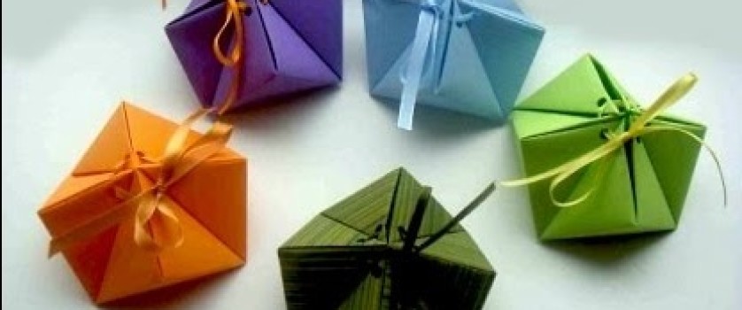 Простая подарочная оригами коробка