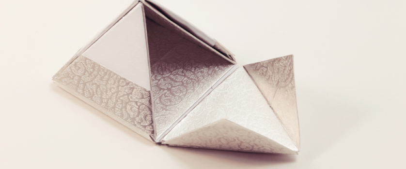 Коробочка-пирамидка из бумаги